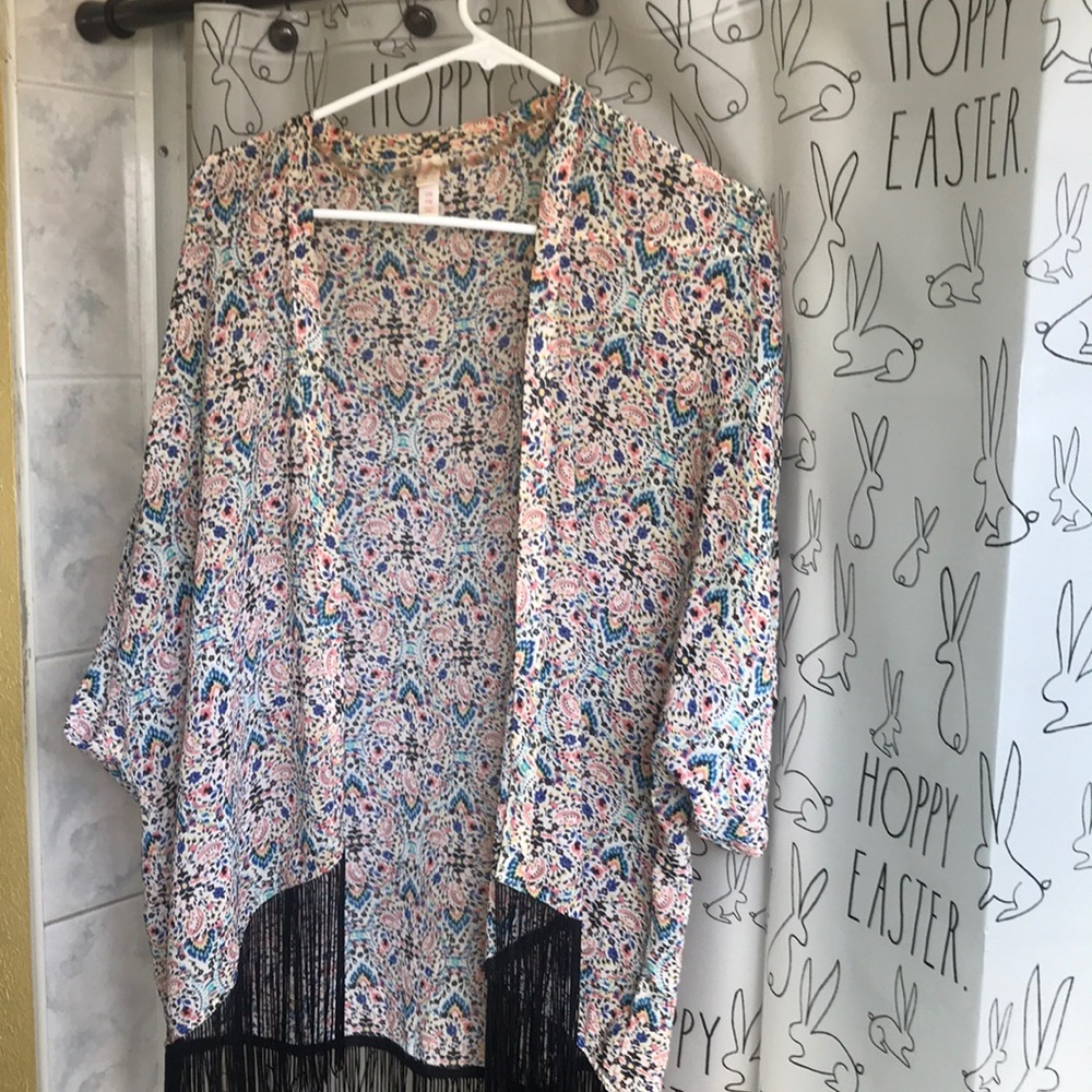 Printed 100% polyester kimono